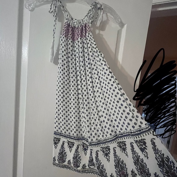 OLD NAVY boho Tank top with tassel straps - Picture 2 of 5